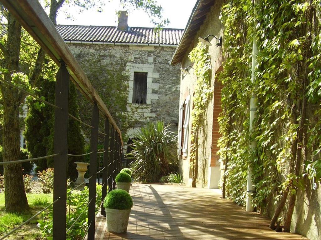 Chateau De La Galissonniere Bed & Breakfast Le Pallet Exterior foto